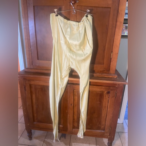 Tunic and Pants From India - Picture 8 of 16